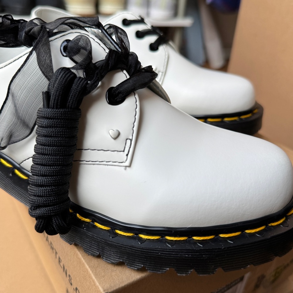 Dr. Martens 1461 Hearts White and Black with Chunky Sole - Picture 4 of 6